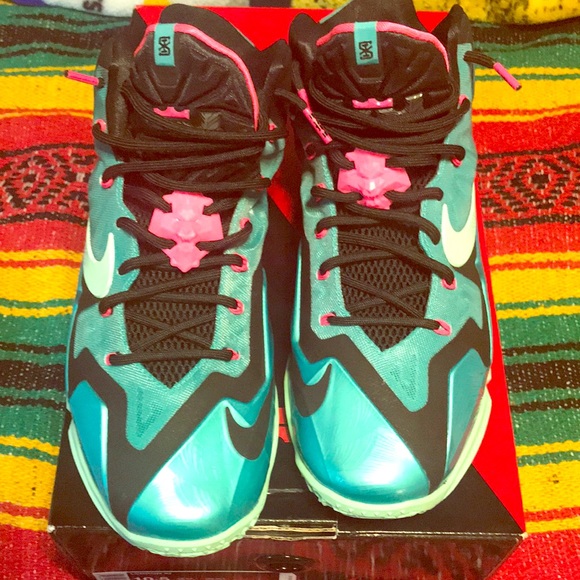 Lebrons - Picture 1 of 1